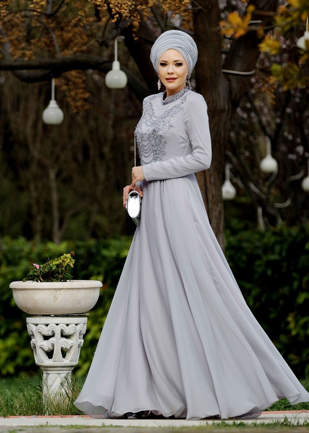 Tesettür giyim GRİ İŞLEMELİ ŞİFON ABİYE ELBİSE 4597