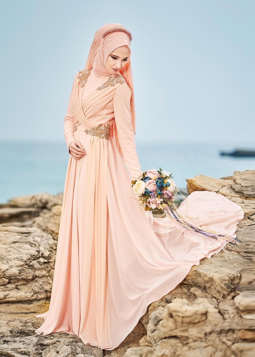 Tesettür giyim PUDRA BONCUK İŞLEME DETAYLI MULTİ ŞİFON ABİYE ELBİSE 5356 