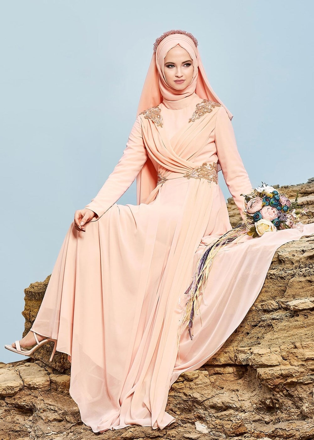 Tesettür giyim PUDRA BONCUK İŞLEME DETAYLI MULTİ ŞİFON ABİYE ELBİSE 5356 