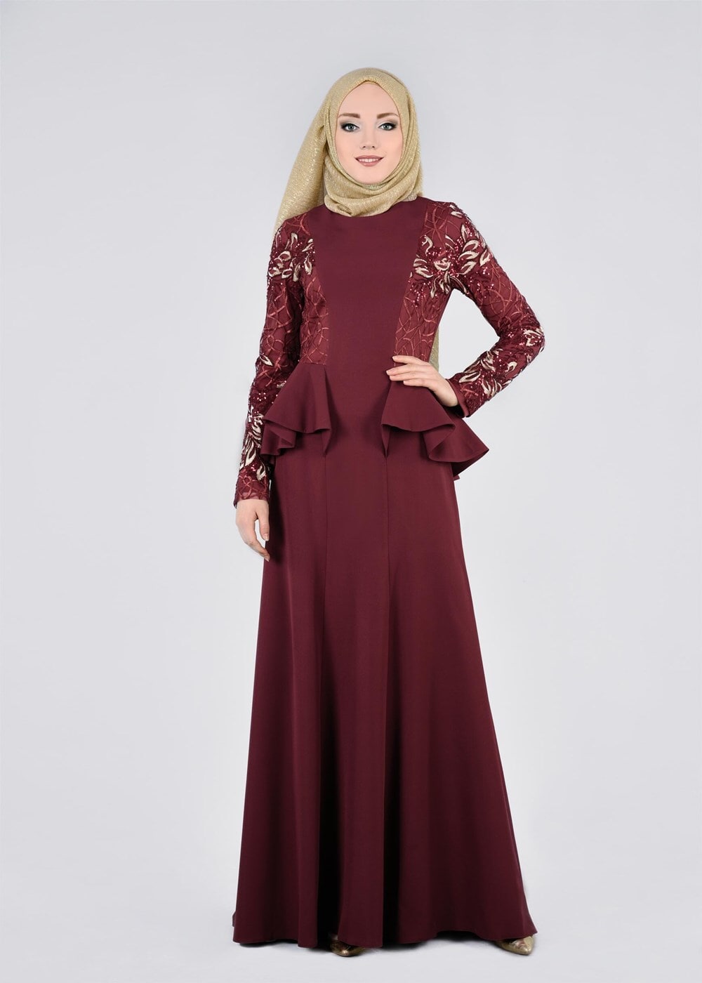 Tesettür giyim BORDO BEL KISMI VOLANLI PUL PAYET İŞLEME DETAYLI ABİYE ELBİSE 5387