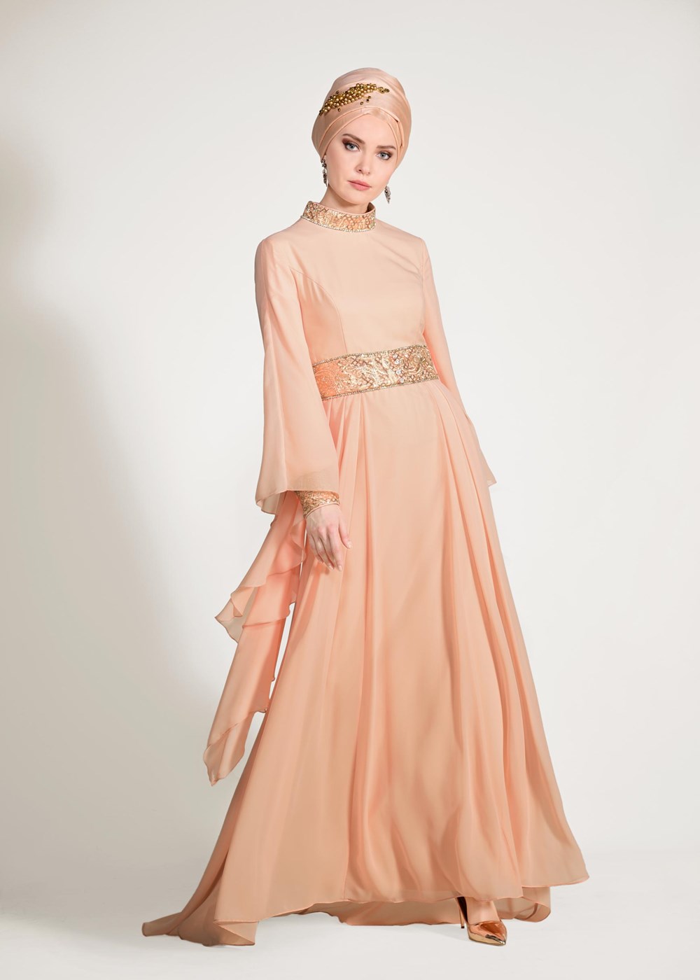 Tesettür giyim PEMBE KOLLARI VOLANLI HAKİM YAKA MULTİ ŞİFON ABİYE ELBİSE 5410