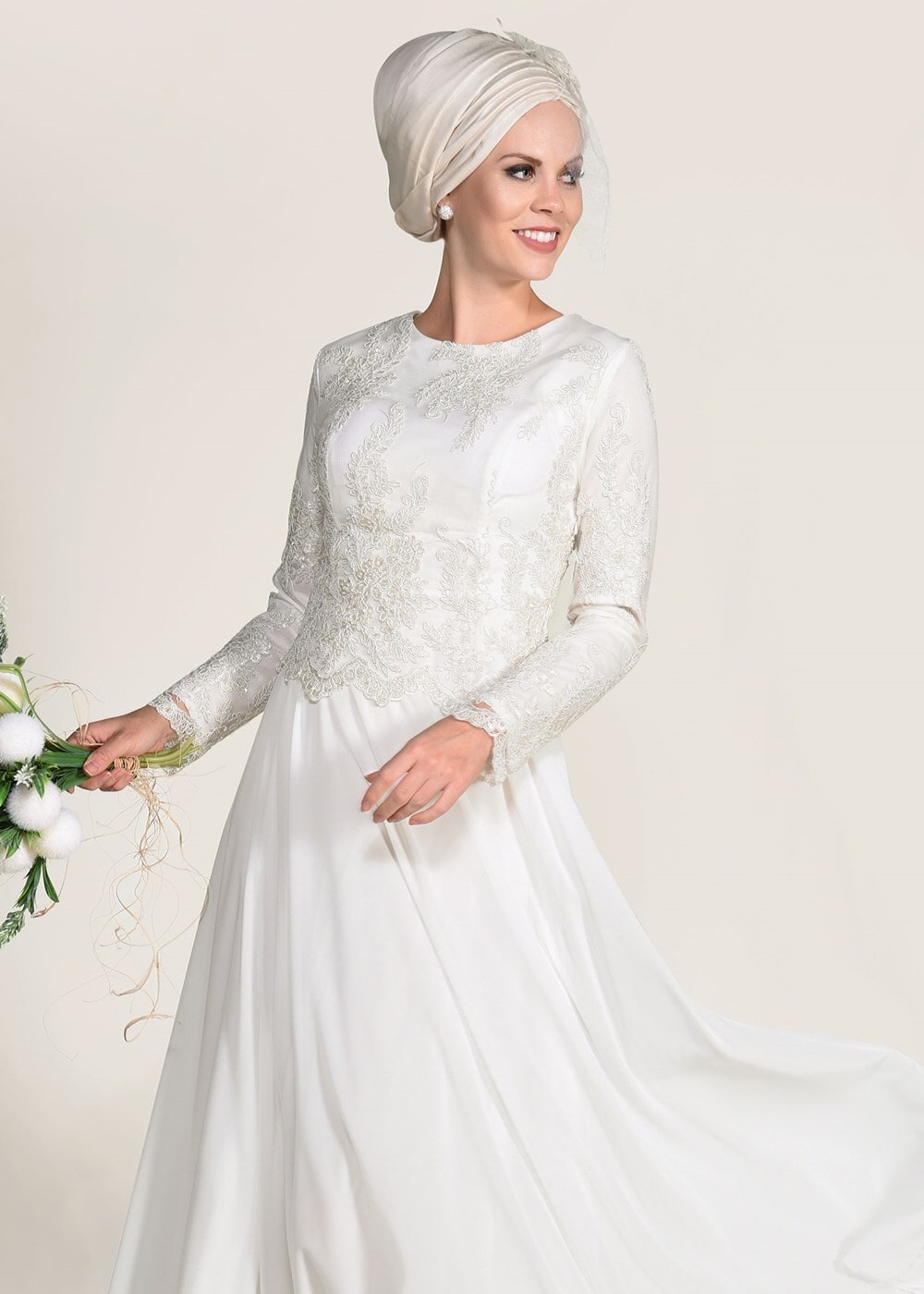 Tesettür giyim KREM GÜPÜR DETAYLI ABİYE ELBİSE 5608