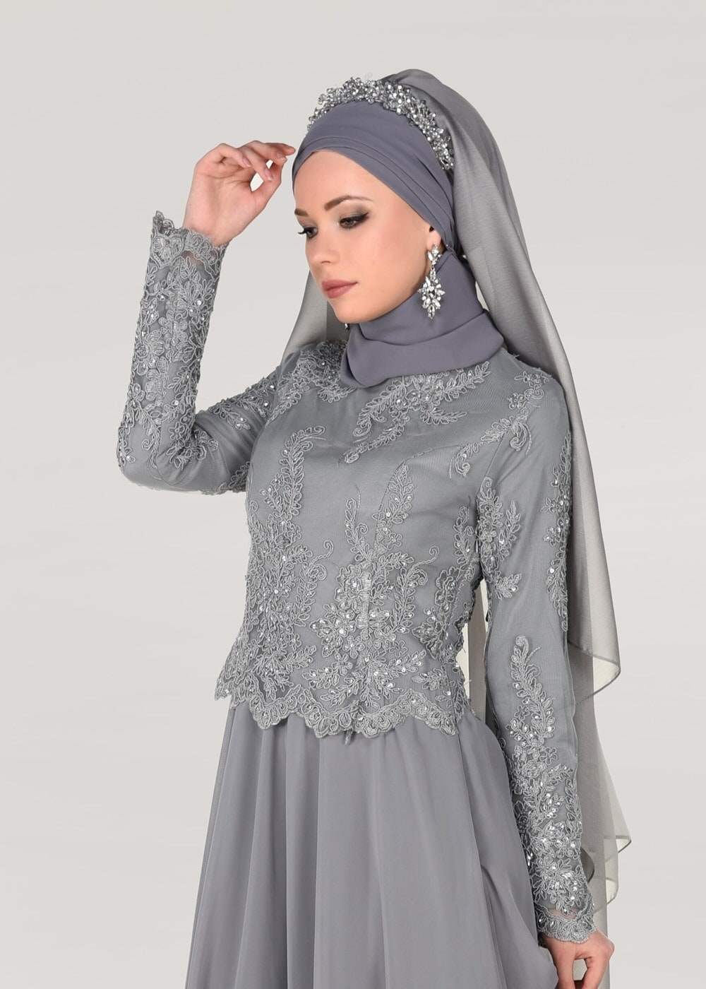 Tesettür giyim GRİ GÜPÜR DETAYLI ABİYE ELBİSE 5608
