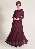 Tesettür giyim BORDO GÜPÜR DETAYLI ABİYE ELBİSE 5608