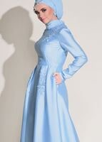Vêtements hijab BLEU ROBE DE SOIRÉE DÉTAILLÉE GUIPURE 7027