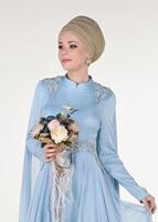 Tesettür giyim MAVİ OMUZLARDAN ŞİFON KUMAŞ DETAYLI ABİYE ELBİSE 7997 