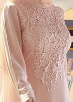 Tesettür giyim PUDRA GÜPÜR DETAYLI ABİYE ELBİSE 8252 