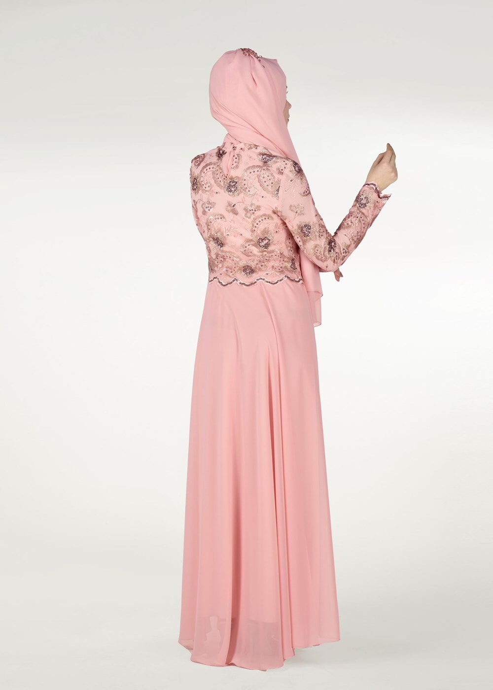Tesettür giyim PUDRA HAKİM YAKA ÇİÇEK İŞLEMELİ ABİYE ELBİSE  9008 