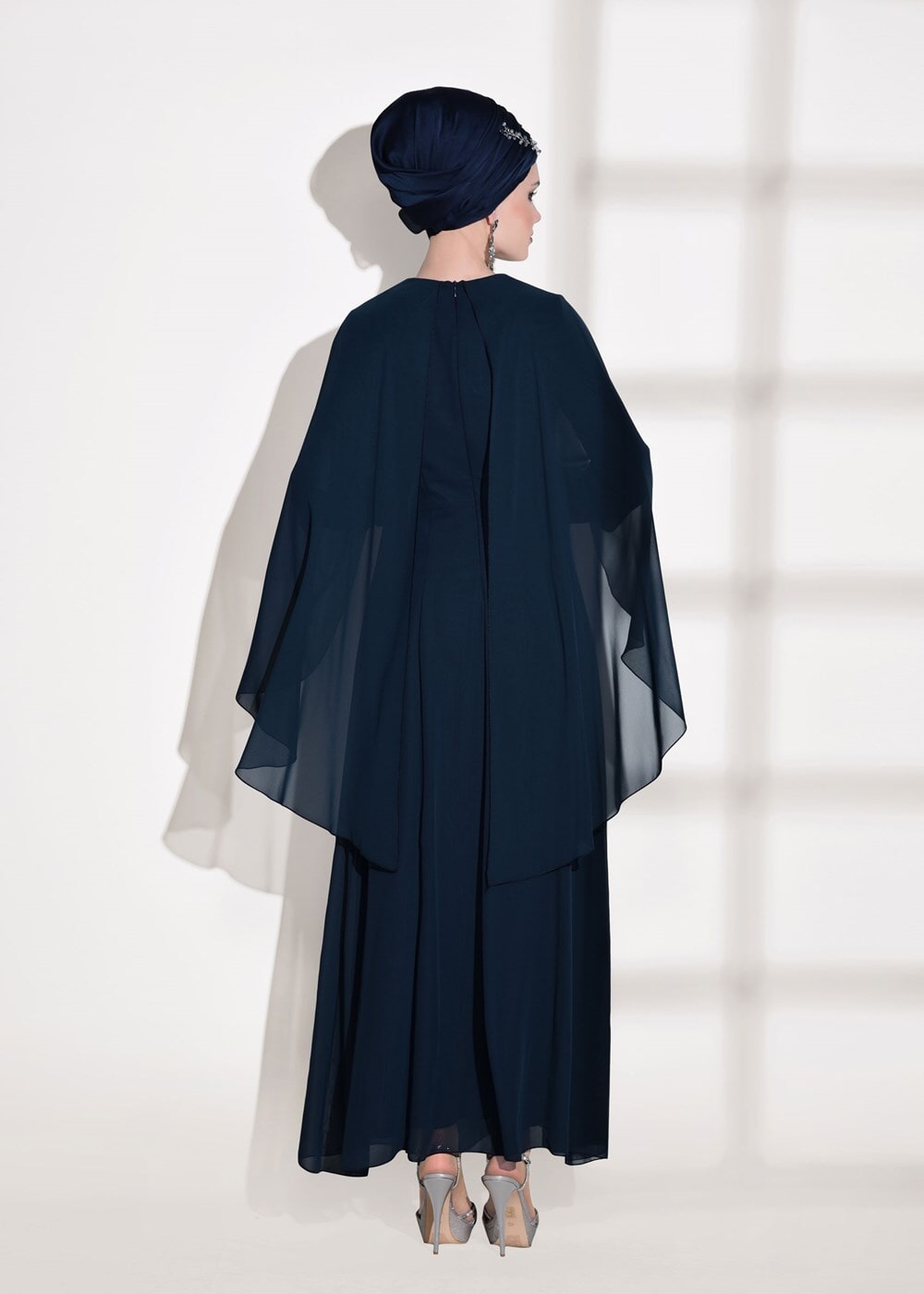 Tesettür giyim LACİVERT PELERİN DETAYLI ABİYE ELBİSE 9103