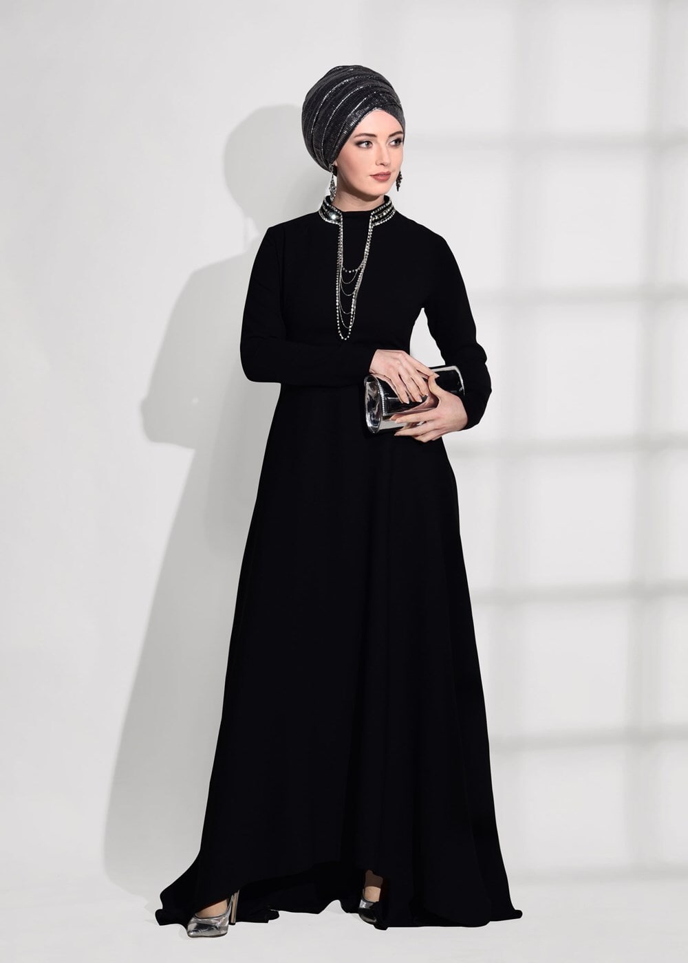 Vêtements hijab NOIR ROBE DE NUIT BRODÉE 9372