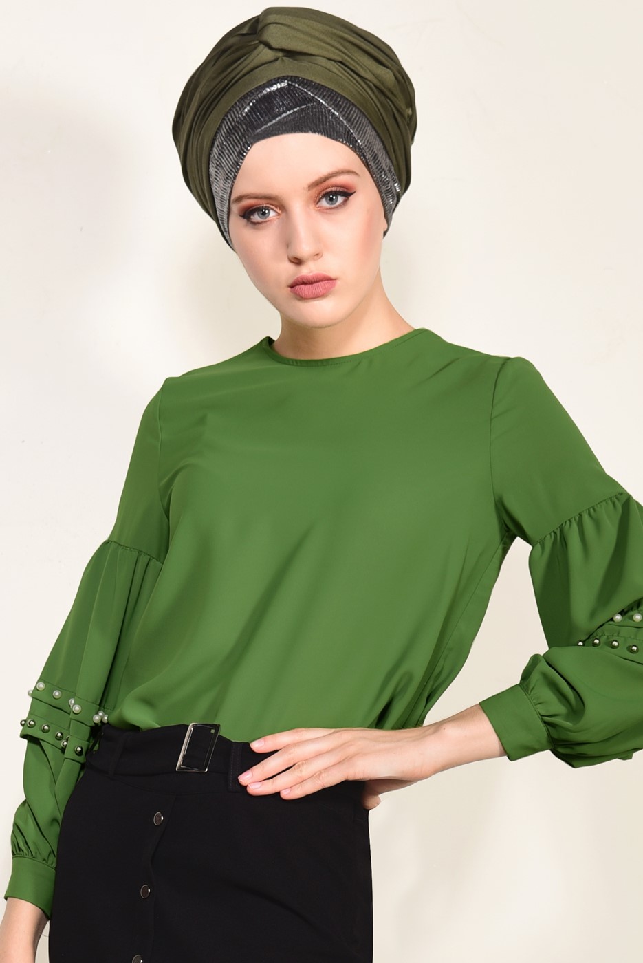 Tesettür giyim YEŞİL BALON KOL İNCİ DETAYLI BLUZ 05261 