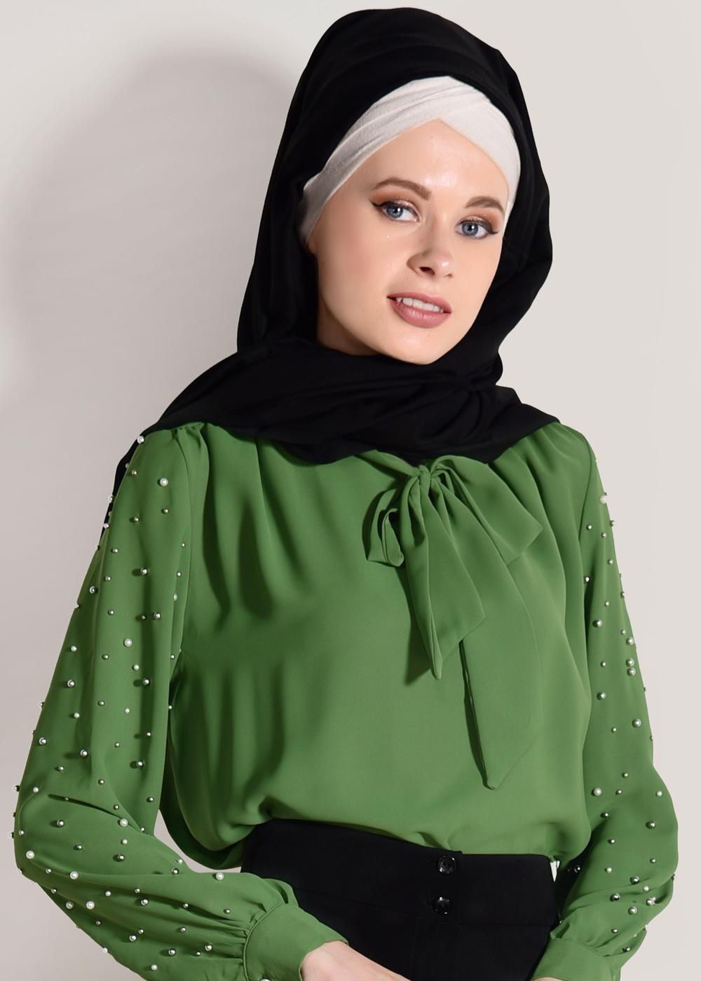 Tesettür giyim YEŞİL KENDİNDEN FLARLI BONCUK İŞLEMELİ BLUZ 74261  