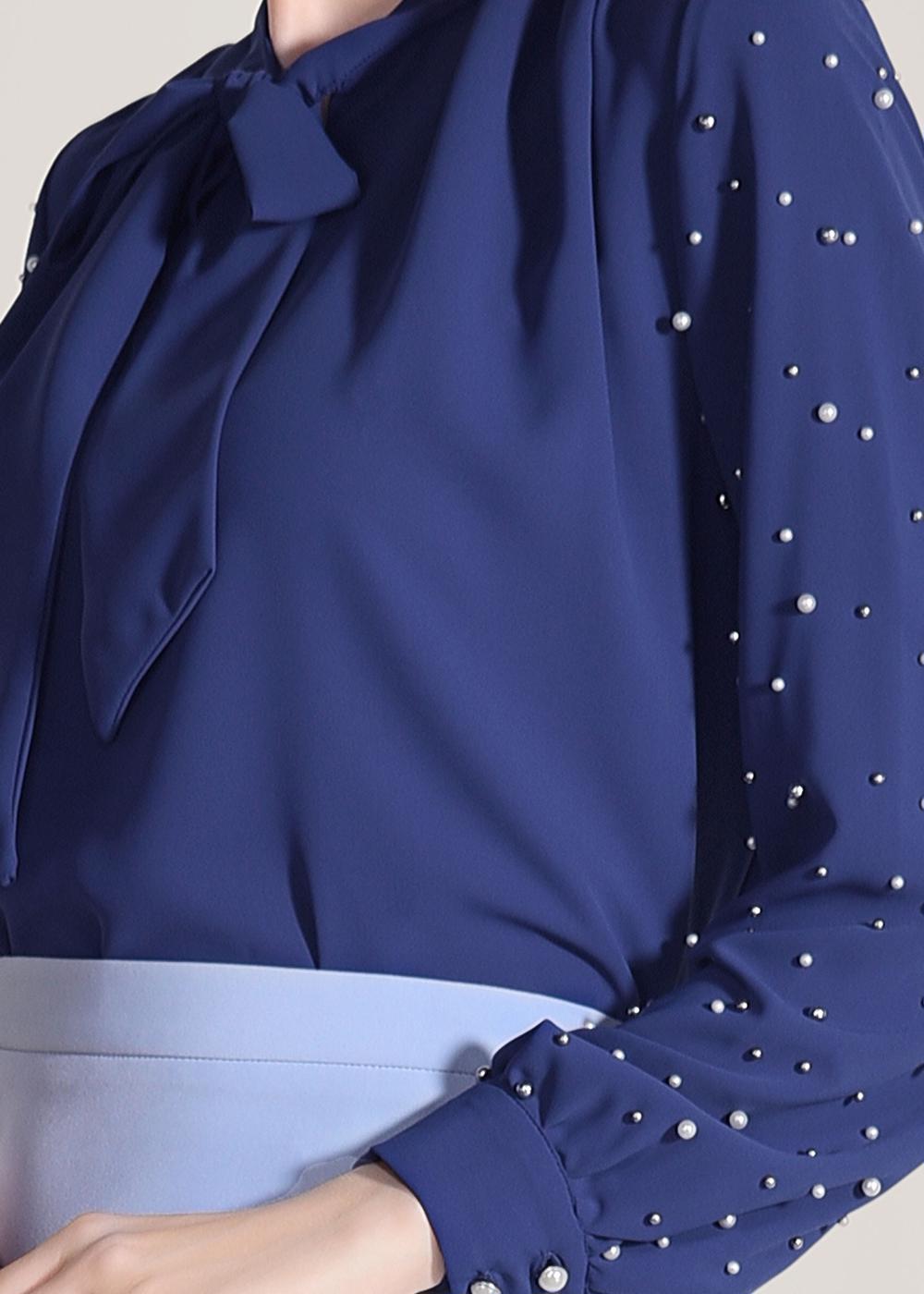 Tesettür giyim LACİVERT KENDİNDEN FLARLI BONCUK İŞLEMELİ BLUZ 74261  