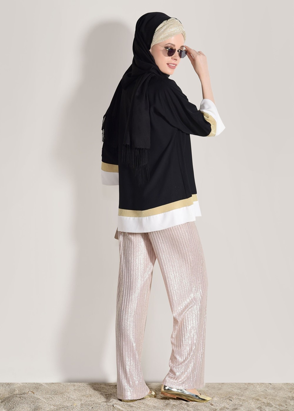 Tesettür giyim SİYAH SİM ŞERİT DETAYLI BLUZ 81233 