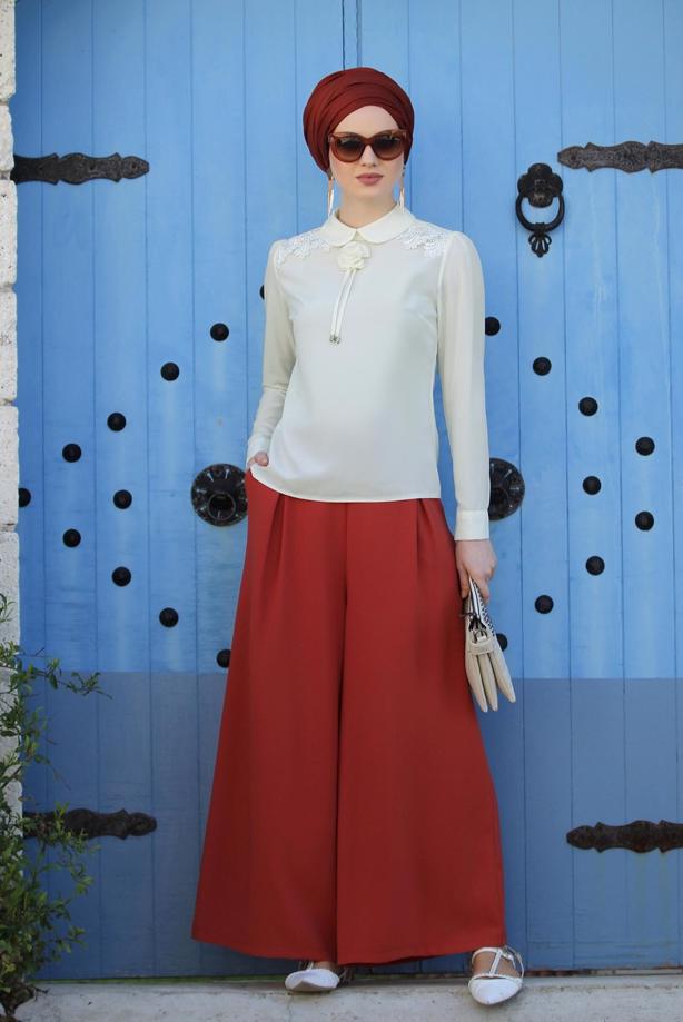 Tesettür giyim  GÜPÜR DETAYLI BEBE YAKA BLUZ 0207 - TRENDTESETTÜR