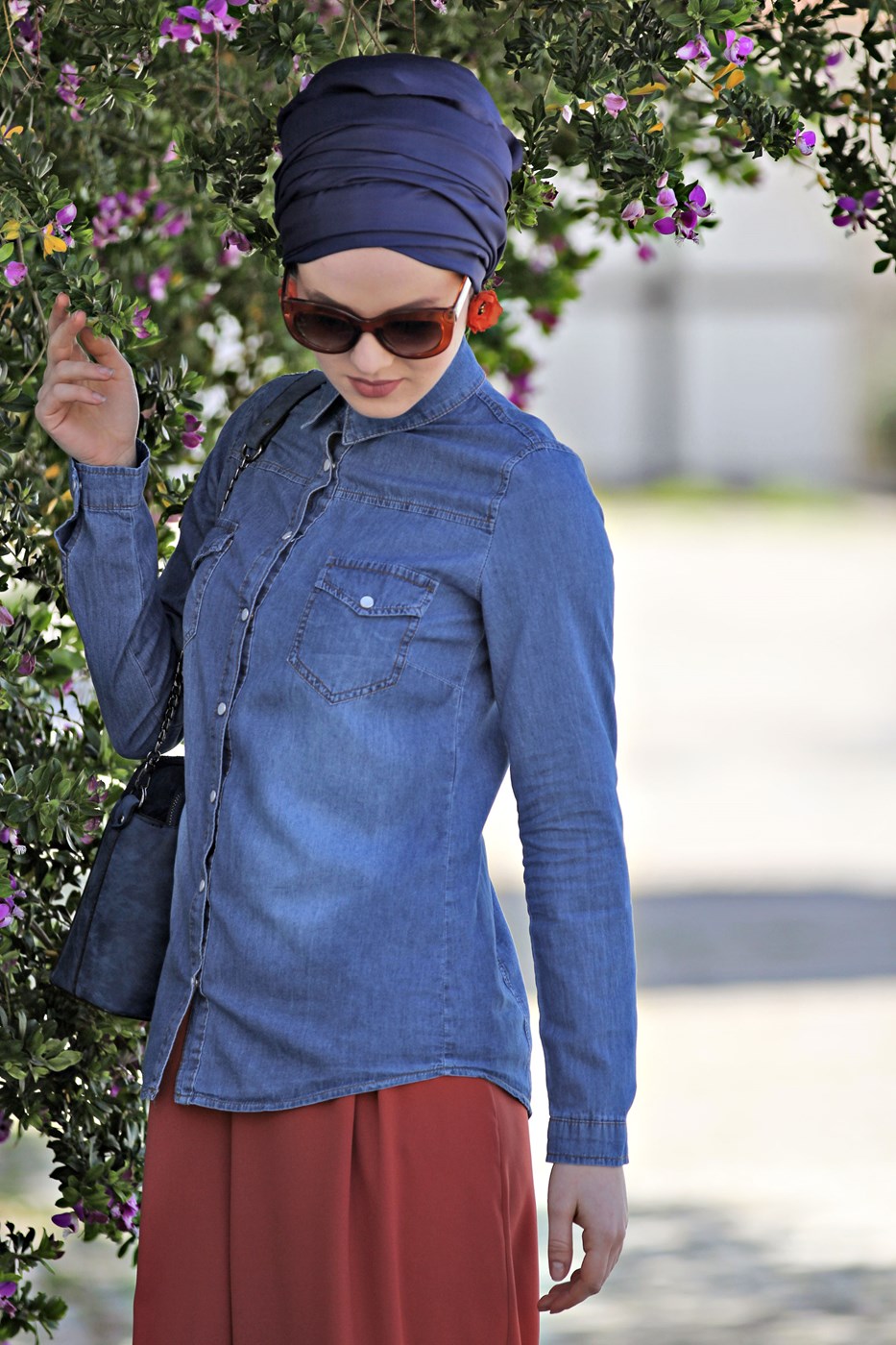 Tesettür giyim MAVİ CEP DETAYLI DENİM BLUZ 281