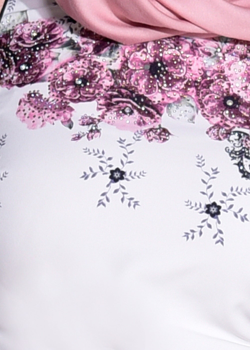 Tesettür giyim KREM ÇİÇEK DESENLİ BLUZ 1506 