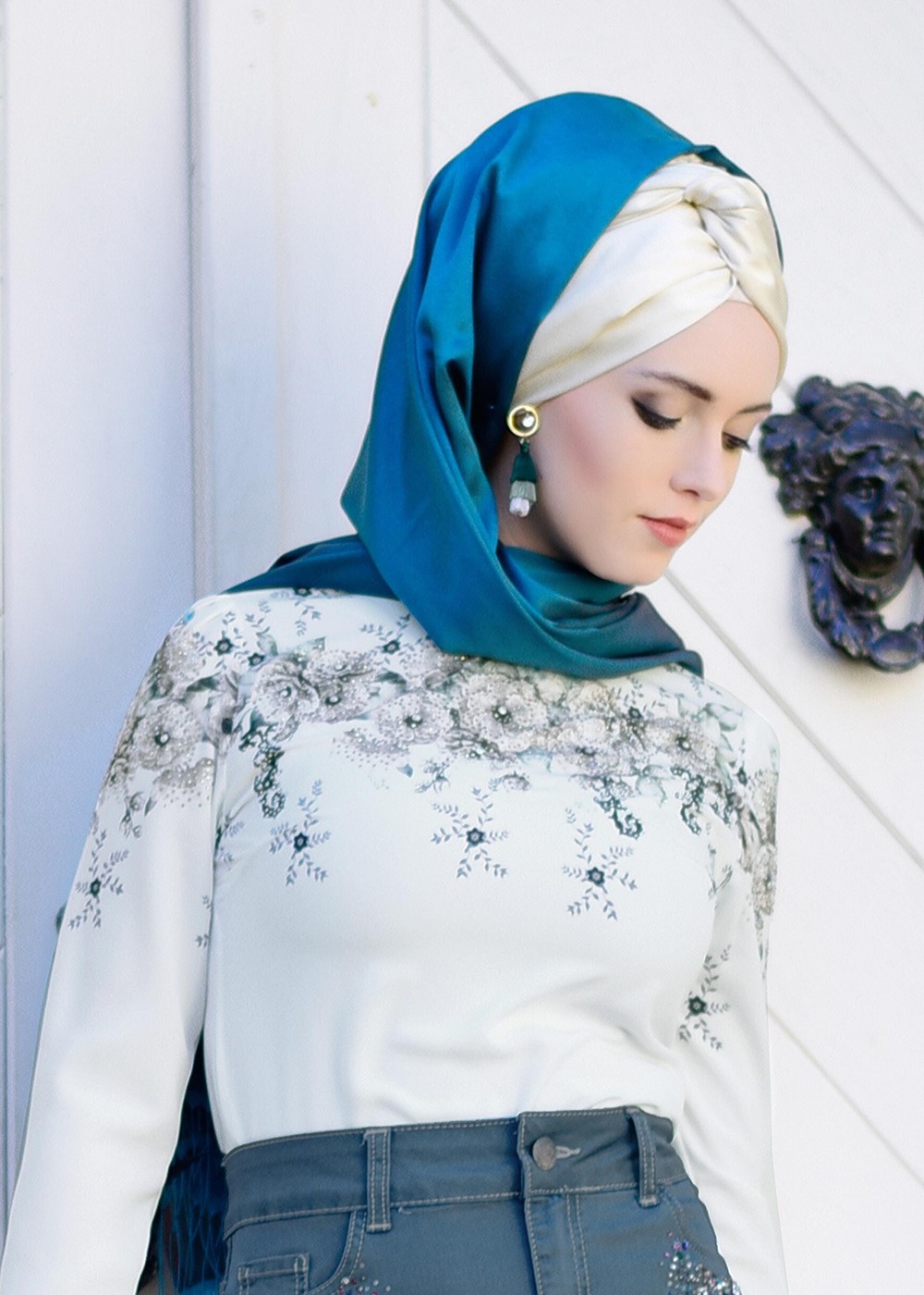 Tesettür giyim KREM ÇİÇEK DESENLİ BLUZ 1506 