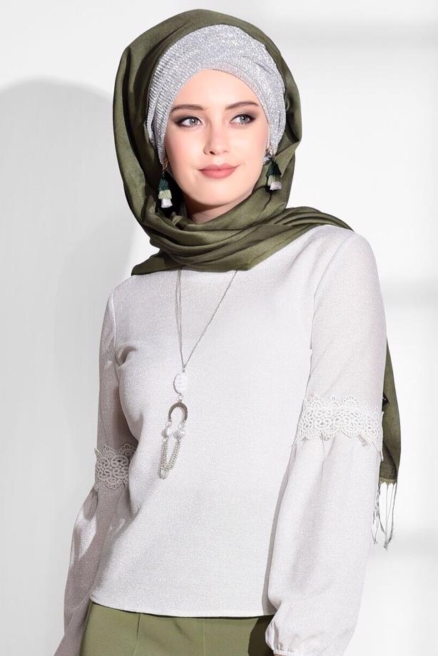 Tesettür giyim  GÜPÜR DETAYLI SİMLİ BLUZ 3208  - TRENDTESETTÜR