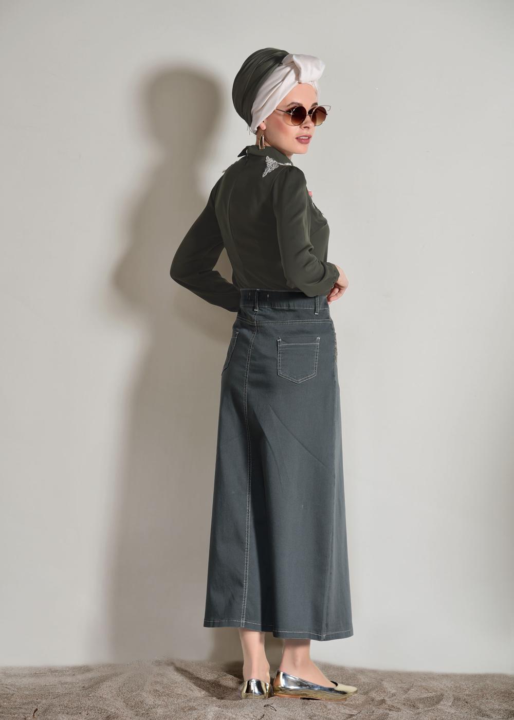 Tesettür giyim HAKİ ÜÇ BOYUTLU ÇİÇEK DETAYLI BLUZ 3808