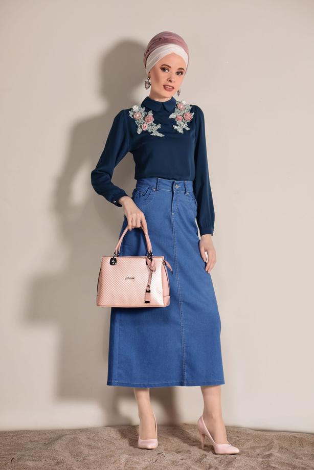 Tesettür giyim  ÜÇ BOYUTLU ÇİÇEK DETAYLI BLUZ 3808 - TRENDTESETTÜR