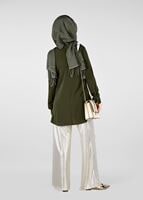 Tesettür giyim HAKİ YAZI DETAYLI BİSİKLET YAKA BLUZ 4106 