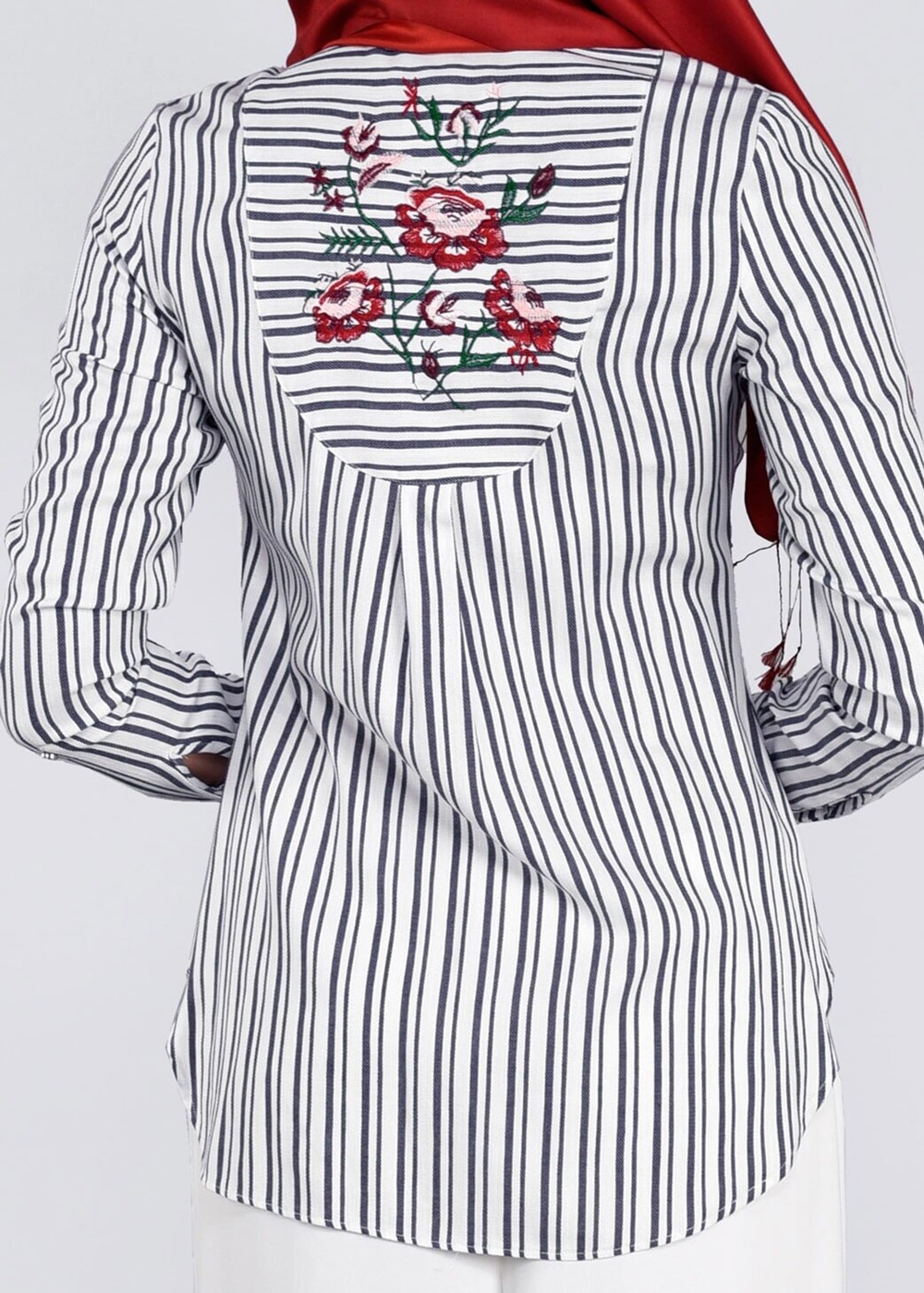 Tesettür giyim LACİVERT ÇİZGİLİ CEP DETAYLI BLUZ 4382 