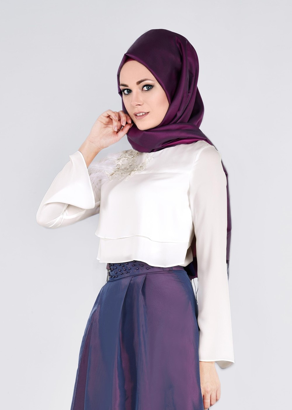 Tesettür giyim KREM NAKIŞ DETAYLI BLUZ 4416 