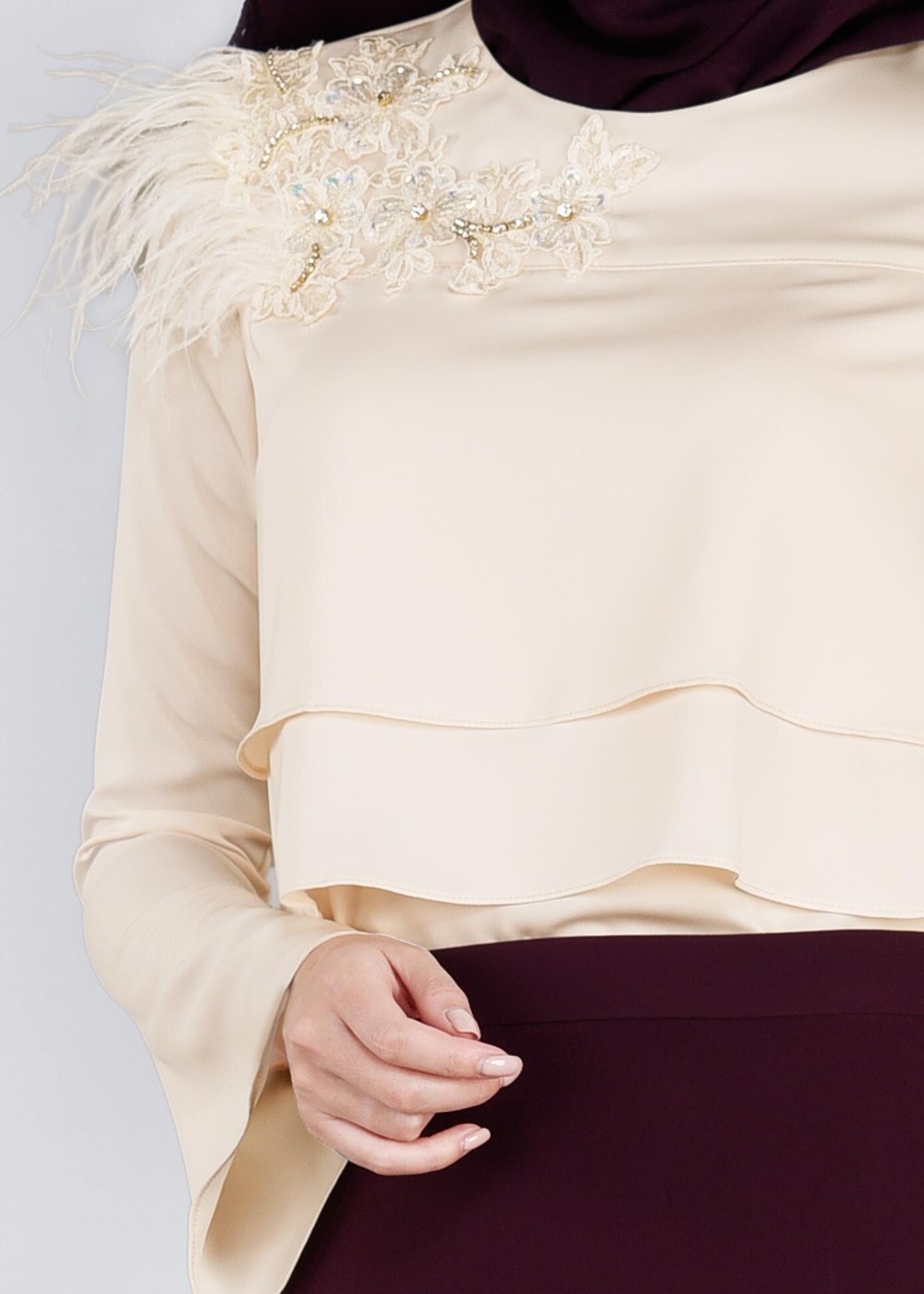 Tesettür giyim BEJ NAKIŞ DETAYLI BLUZ 4416 