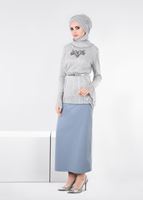 Tesettür giyim GÜMÜŞ KOLLARI VOLANLI SİMLİ BLUZ 4526