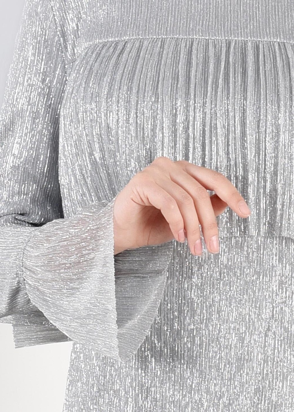 Tesettür giyim GÜMÜŞ SİMLİ KUMAŞ VOLANLI BLUZ 4527 