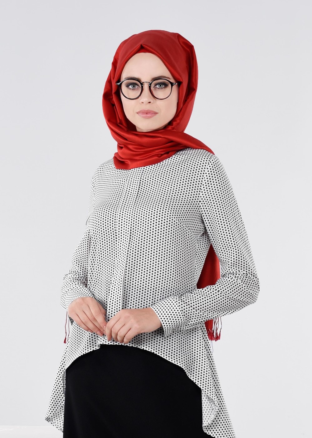 Tesettür giyim KREM PUANTİYELİ BLUZ 4543