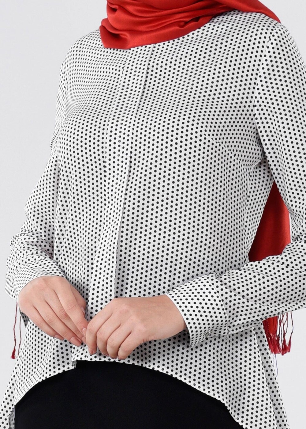 Tesettür giyim KREM PUANTİYELİ BLUZ 4543