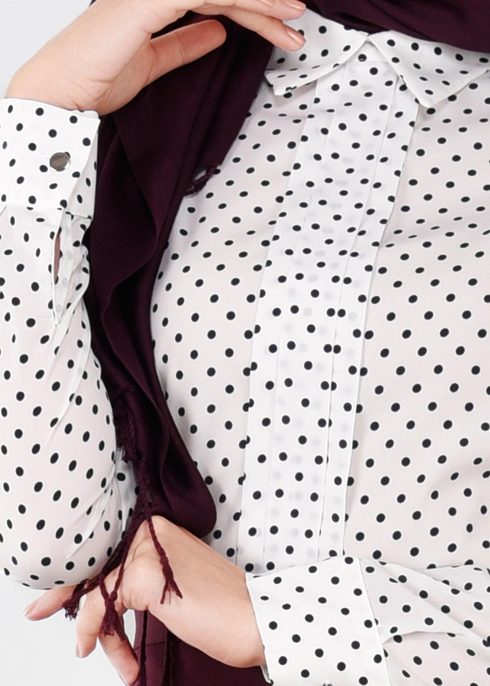 Tesettür giyim KREM PUANTİYELİ BLUZ 4545 