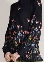 Tesettür giyim SİYAH PİLİSELİ BASKILI BLUZ 5198