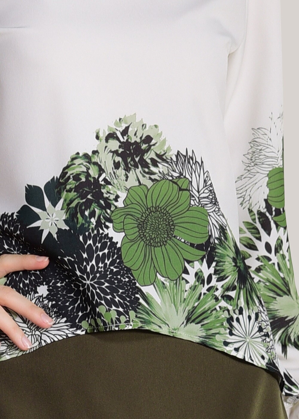 Tesettür giyim KREM DİJİTAL BASKI DESENLİ BLUZ 5308 