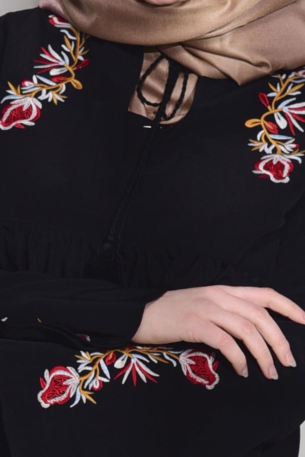 Tesettür giyim  KOLLARI VOLANLI NAKIŞ DETAYLI BLUZ 5505  - TRENDTESETTÜR