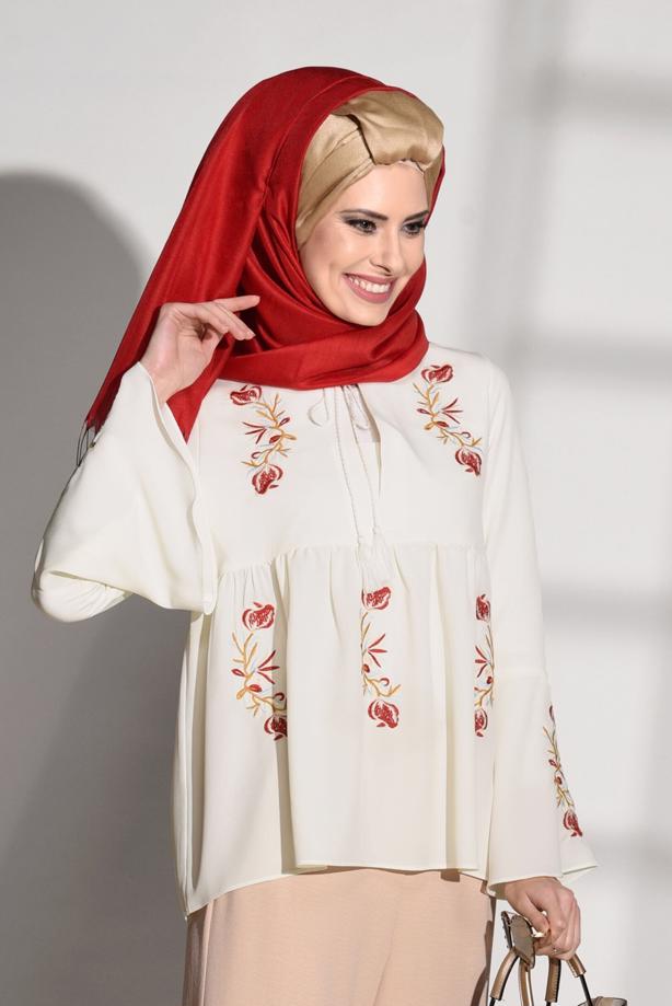 Tesettür giyim  KOLLARI VOLANLI NAKIŞ DETAYLI BLUZ 5505  - TRENDTESETTÜR