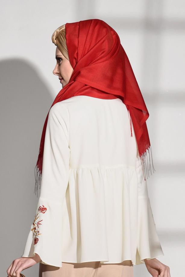 Tesettür giyim  KOLLARI VOLANLI NAKIŞ DETAYLI BLUZ 5505  - TRENDTESETTÜR