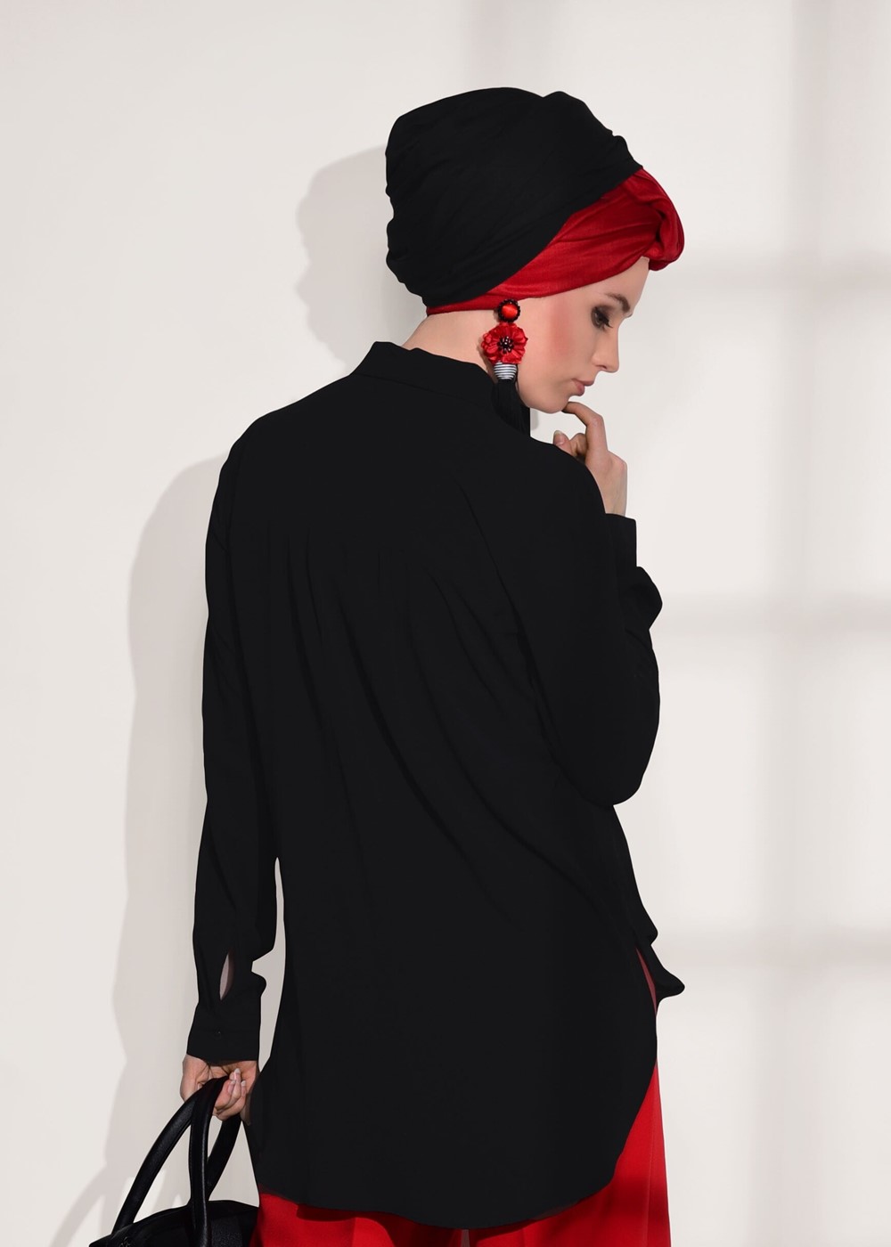 Hijab clothing BLACK ACCESSORY DETAIL BLOUSE T 6102 