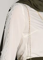 Tesettür giyim KREM KOL KISMI GÜPÜR DETAYLI BLUZ 6107