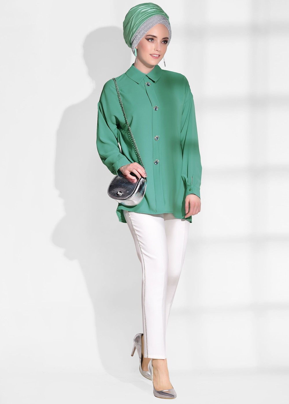 Tesettür giyim YEŞİL T 6375 Asmiray- İşleme Detaylı Salaş Bluz