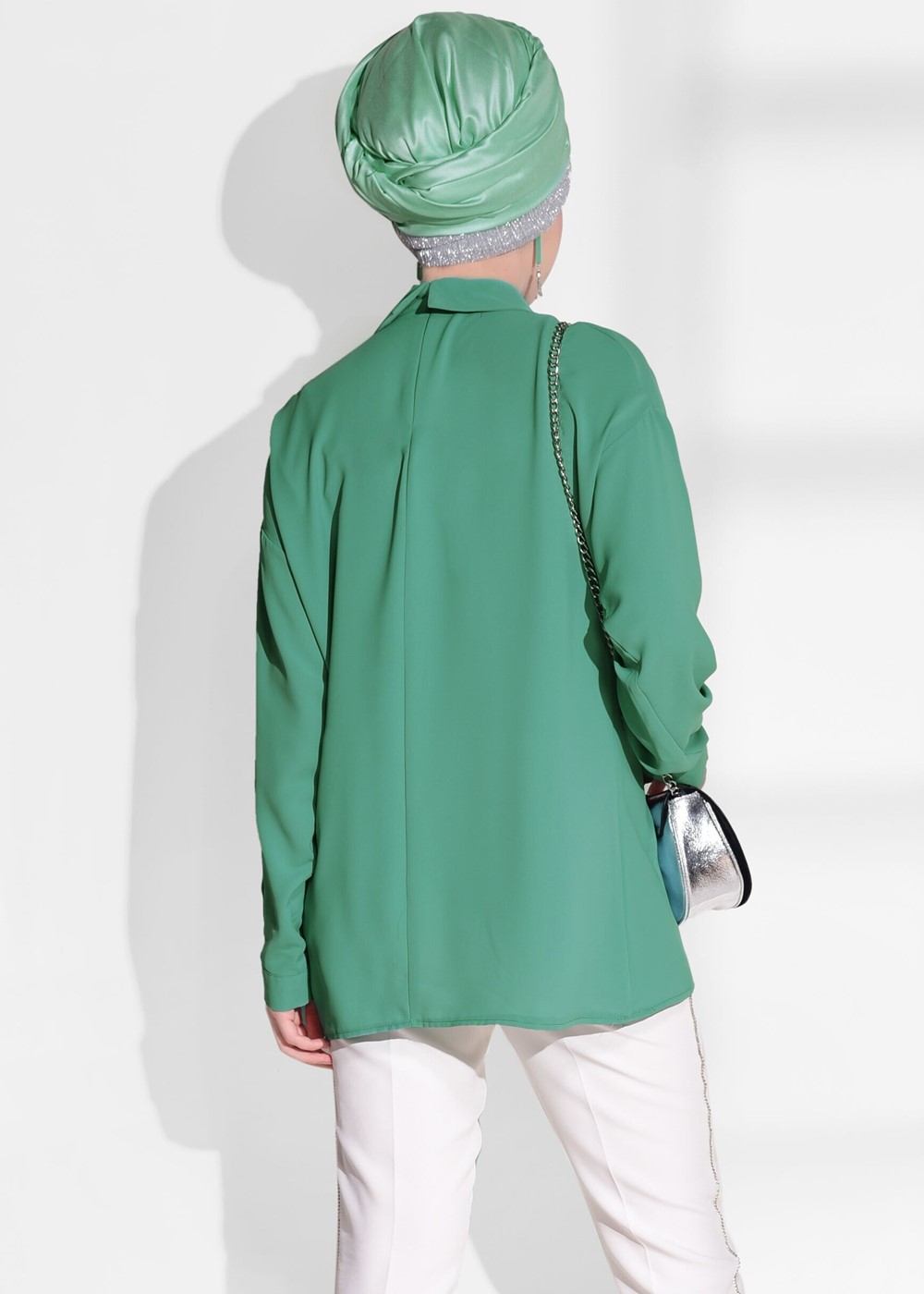 Tesettür giyim YEŞİL T 6375 Asmiray- İşleme Detaylı Salaş Bluz