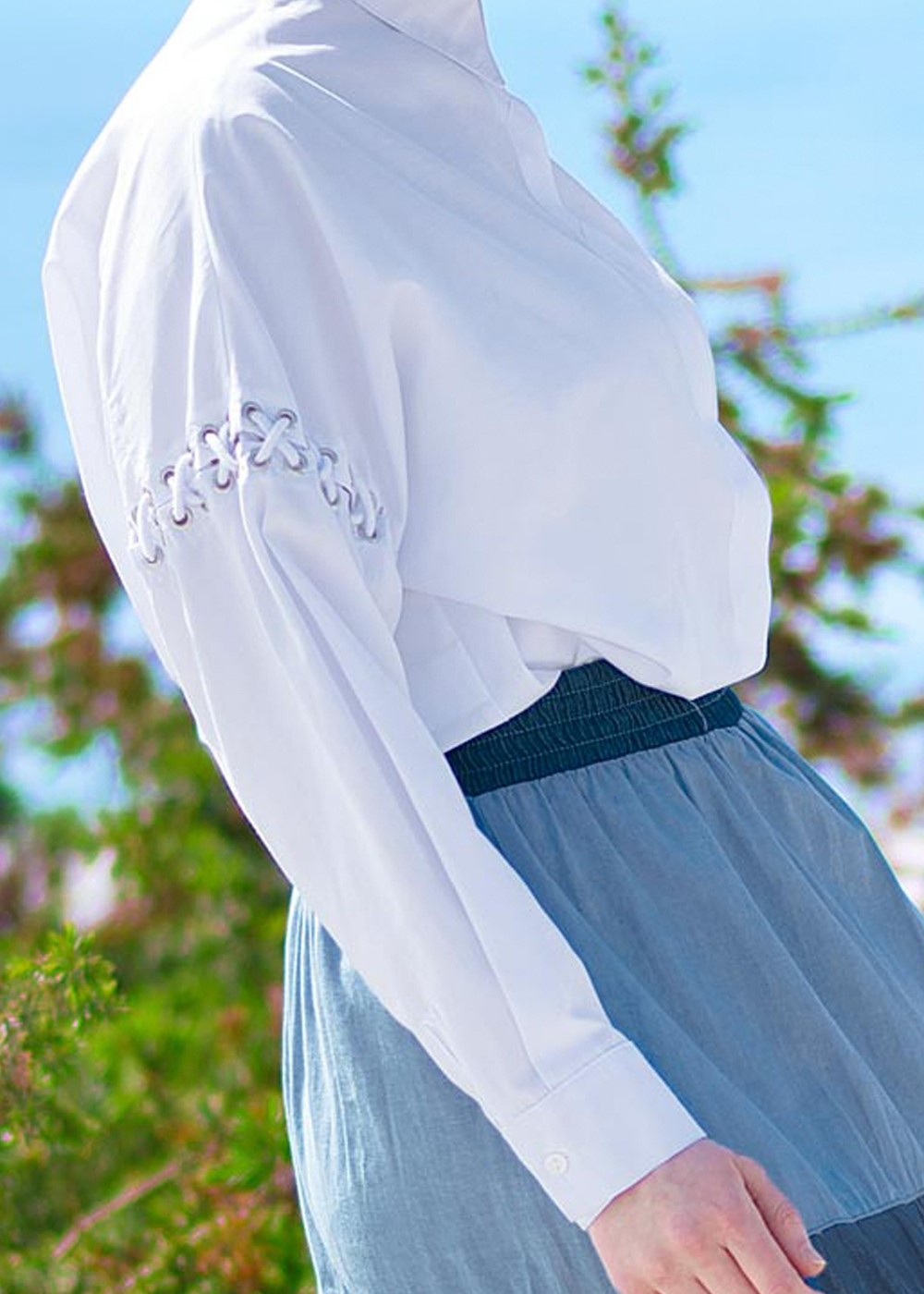 Tesettür giyim BEYAZ KUŞGÖZÜ DETAYLI BLUZ 7098 