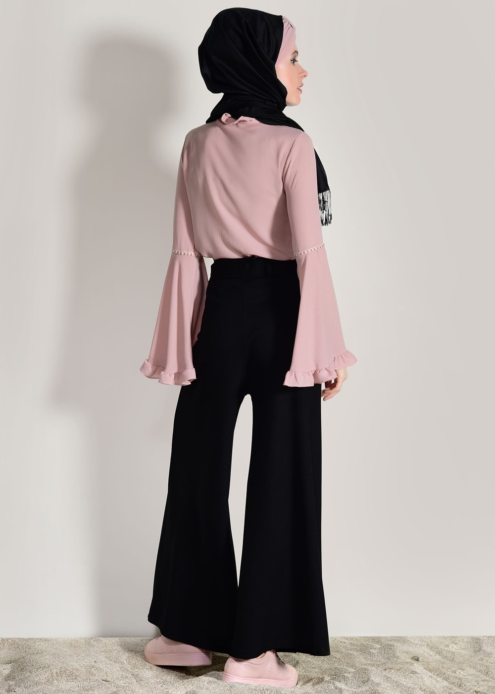 Tesettür giyim PUDRA KOLLARI VOLANLI BLUZ 7142