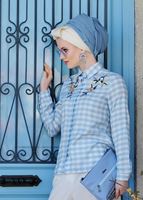 Tesettür giyim MAVİ PÖTİKARE DESENLİ NAKIŞ İŞLEMELİ BLUZ 7624