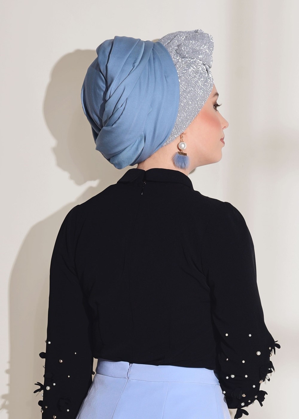 Tesettür giyim SİYAH T 7907 Armalin- Boncuk İşlemeli Erkek Yaka Bluz