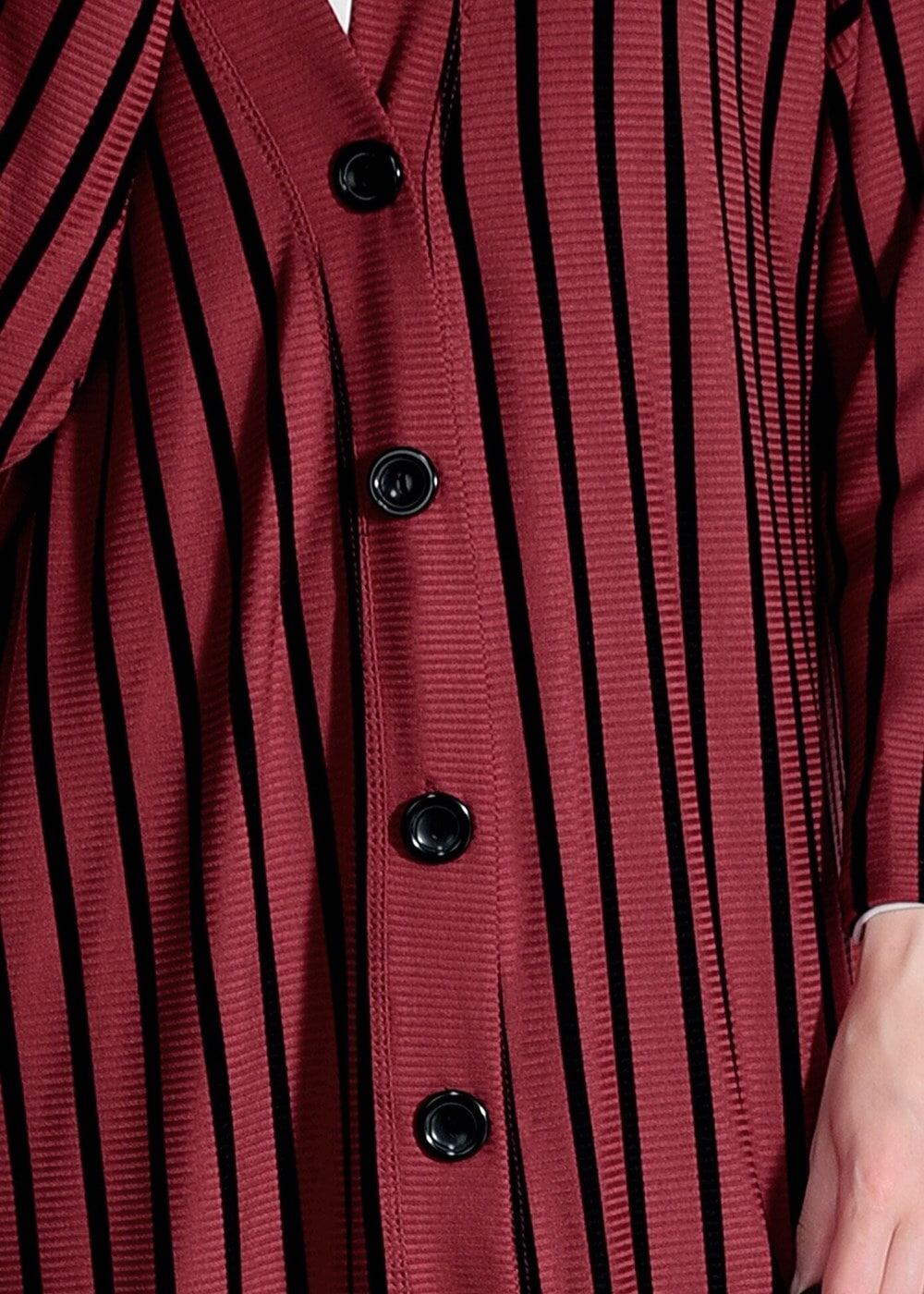 Tesettür giyim BORDO ÇİZGİLİ DÜĞMELİ CEKET 1146 