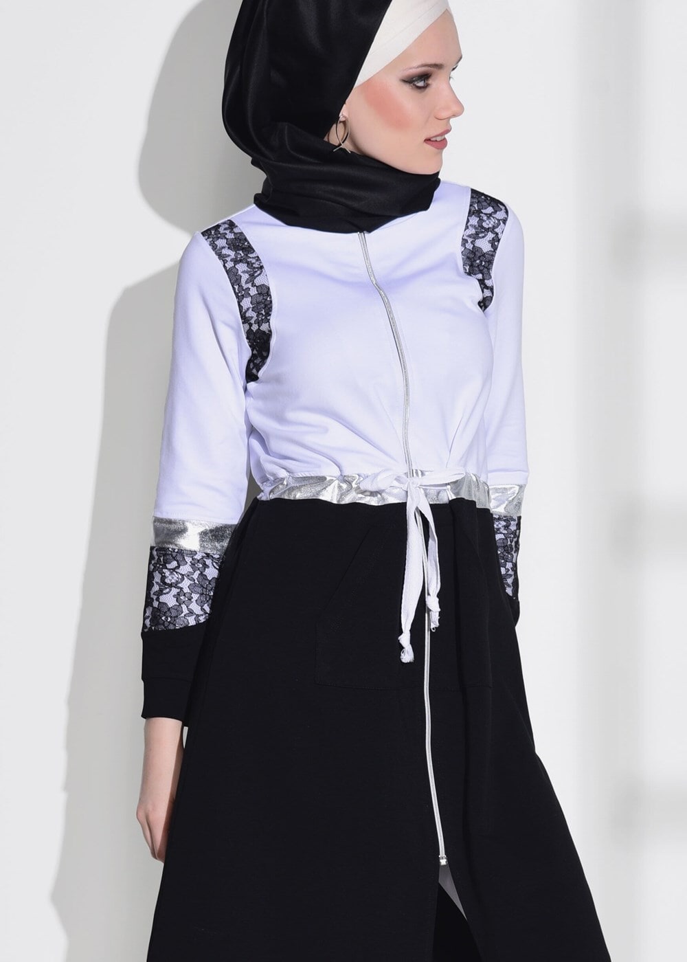 Tesettür giyim SİYAH DANTEL DETAYLI SPOR CEKET 5018 