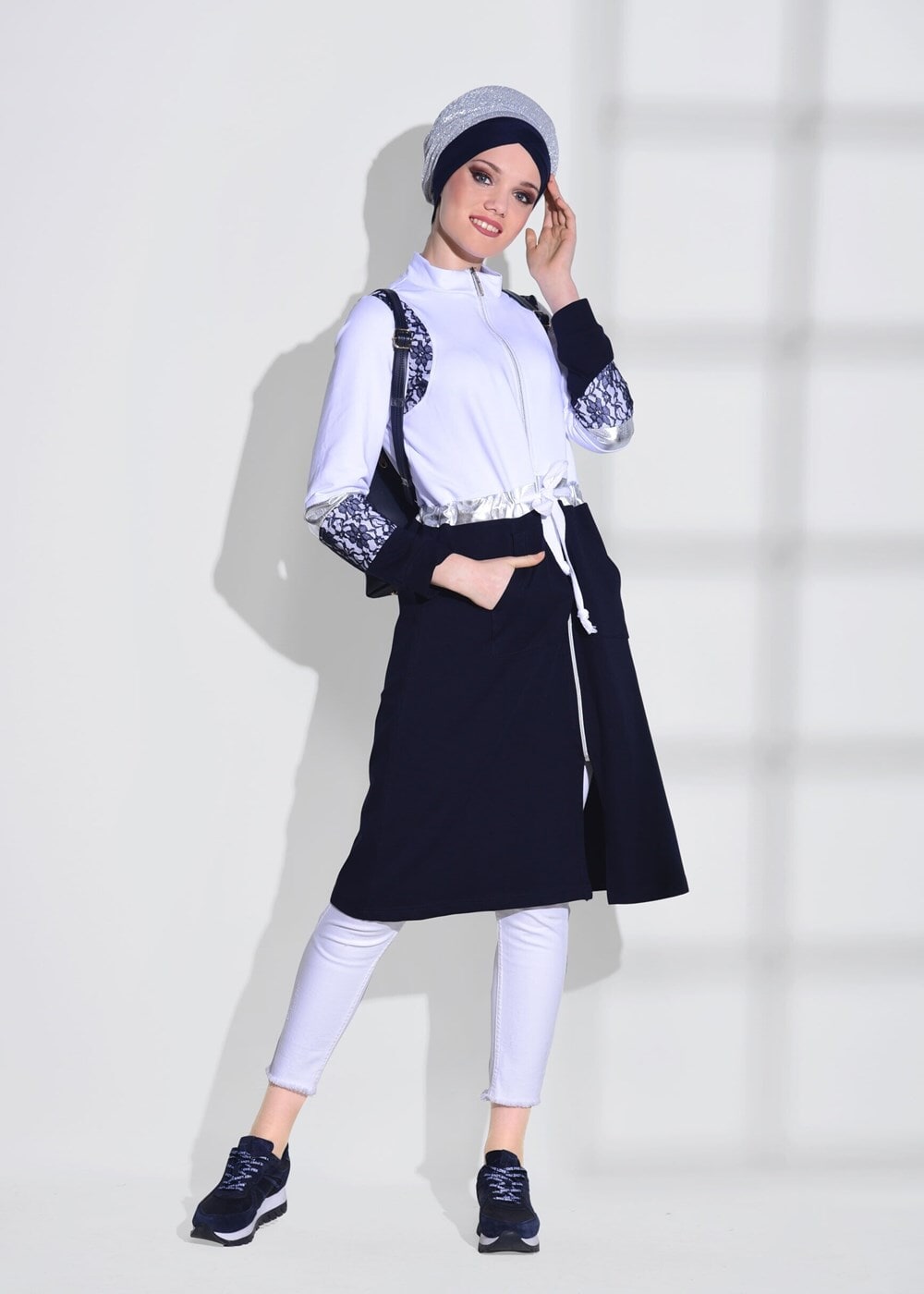 Tesettür giyim LACİVERT DANTEL DETAYLI SPOR CEKET 5018 